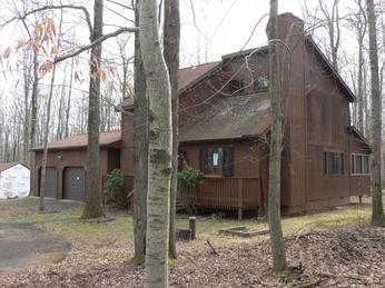 122 Pioneer Trl, Long Pond, PA 18334 