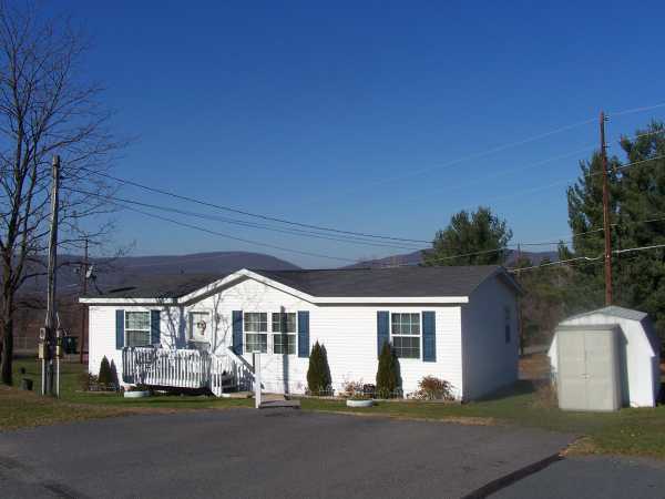 447 Heather Highlands, Jenkins Township, PA 18640 