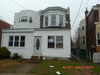 23 Cherry St, Darby, PA 19023 