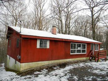 117 Fairview Dr, Dingmans Ferry, PA 18328 