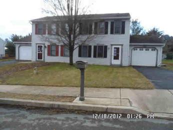26 Pickford Drive, Lancaster, PA 17603 
