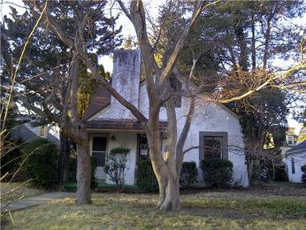 1447 Manoa Rd, Wynnewood, PA 19096 