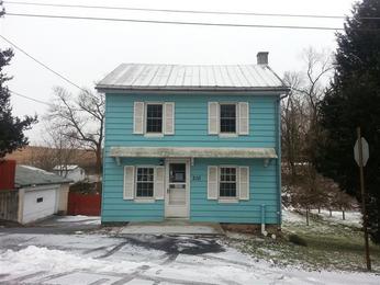 210 E Water St, Landisburg, PA 17040 