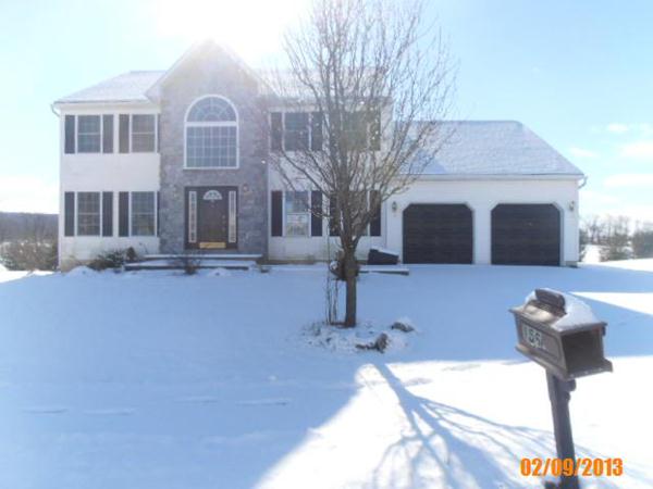 156 Kensington Blvd, Blandon, PA 19510 