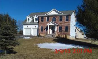 319 Glade Drive, Long Pond, PA 18334 