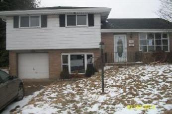 705 Samuels Ave, Hazleton, PA 18201 