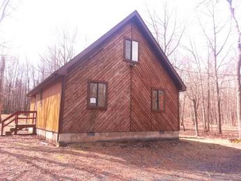 28 Pound Ln, Albrightsville, PA 18210 