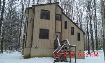 978 Goose Pond Rd, Lake Ariel, PA 18436 