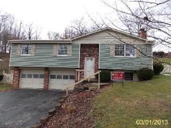184 Sunset Dr, Washington, PA 15301 