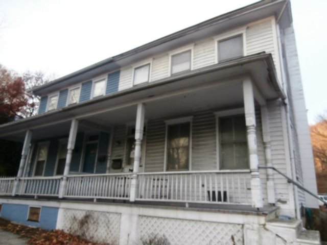1264 Main Street, Slatington, PA 18080 
