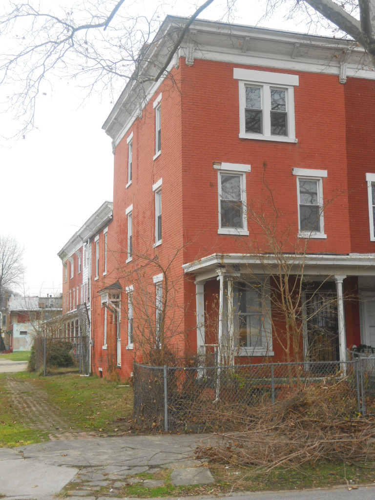 49 N 16th Street, Harrisburg, PA 17103 