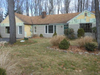 427 Stillwater Dr, Pocono Summit, PA 18346 