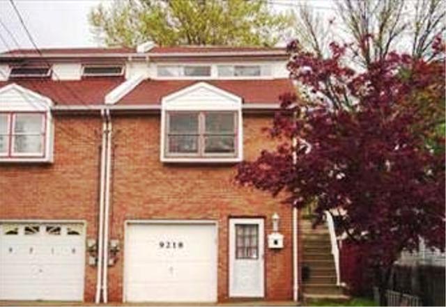 9218 Germania St, Philadelphia, PA 19114 