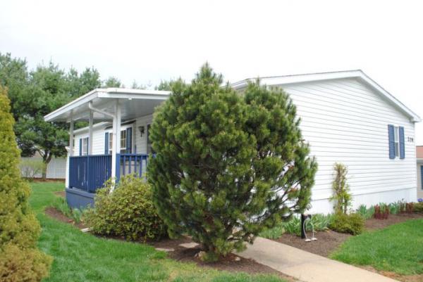 206 W Clearfield Court, Lancaster, PA 17603 