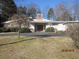 828 Traylor Dr, Allentown, PA 18103 