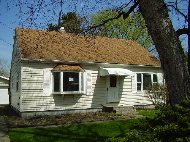 2919 Bement Street, Erie, PA 16506 
