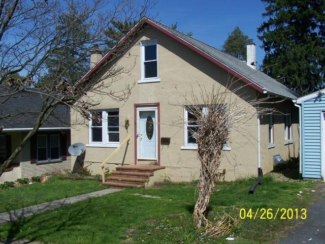 9 Princeton Ave, Lancaster, PA 17603 