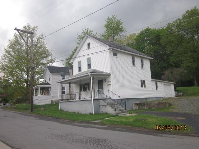 40 Sand Street, Carbondale, PA 18407 