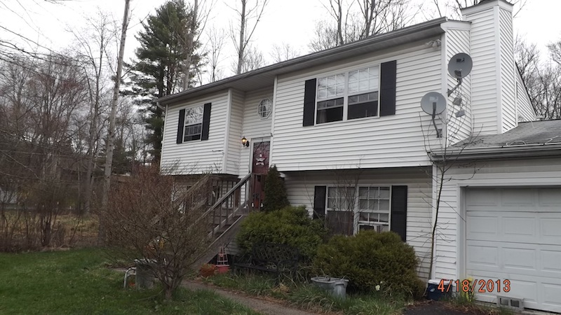73 Lake Of The Pnes, East Stroudsburg, PA 18302 