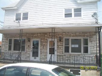 345-347 345-347 W Green St, West Hazleton, PA 18202 