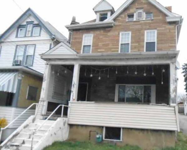 1821 Duquesne Ave, Mc Keesport, PA 15132 