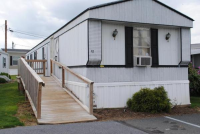 12 Hilltop Ave, Akron, PA 17501 