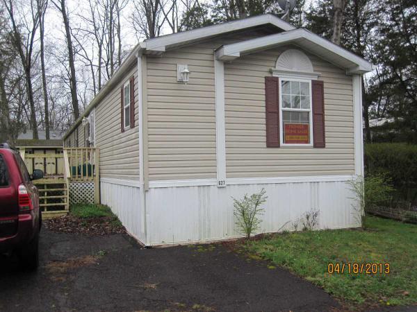 627 Willow Drive, Green Lane, PA 18054 