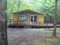 106 Cottontail Ct, Lackawaxan, PA 18435 