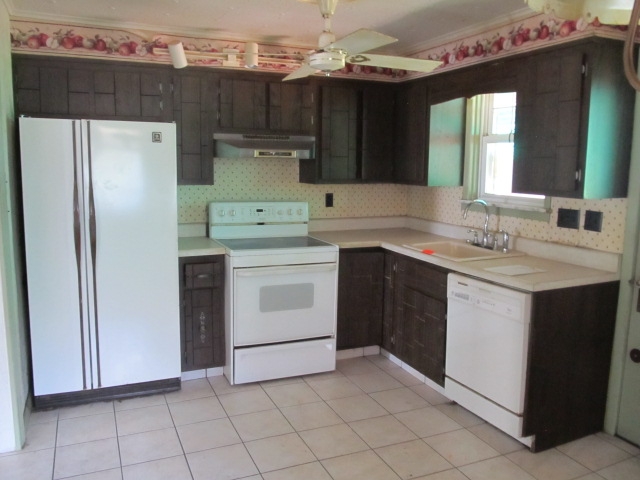 804 Gaskill Ave, Jeannette, PA 15644 