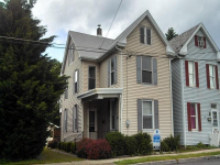 527 E Washington St, Chambersburg, PA 17201 