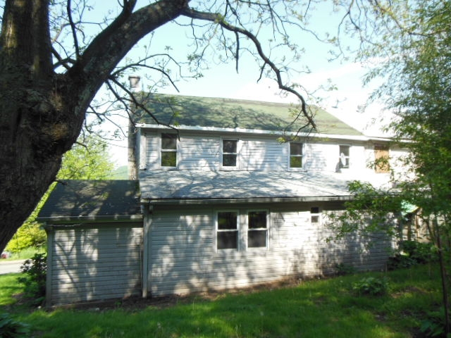 25 Mountain St, Duncannon, PA 17020 