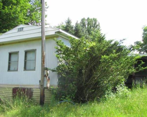 607 Flat Rock Road, Apollo, PA 15613 