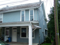 83 E Franklin St, Ephrata, PA 17522 