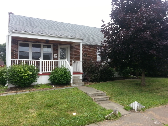 2121 Dennis Drive, Reading, PA 19601 