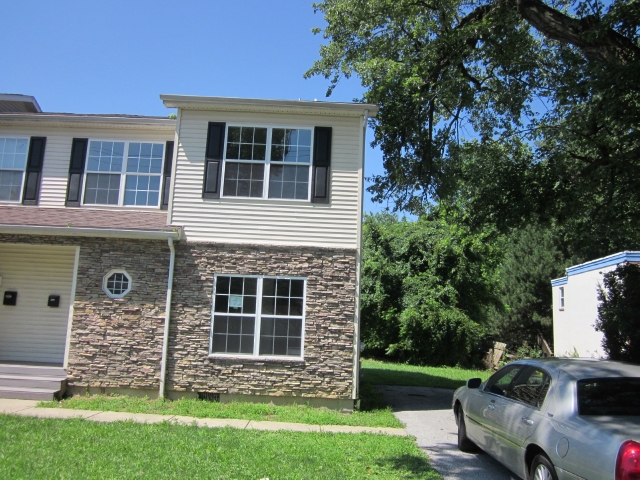 70 S Wycombe Ave, Lansdowne, PA 19050 