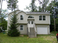 707 Edgewood Rd, Tobyhanna, PA 18466 