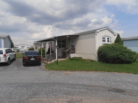 5127 Stone Terrace Dr, Whitehall, PA 18052 