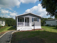 8 Woodsbluff Run, North Wales, PA 19454 