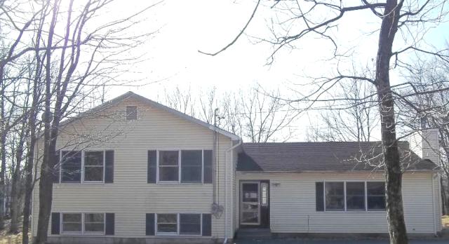 1574 Pine Ridge, Bushkill, PA 18324 