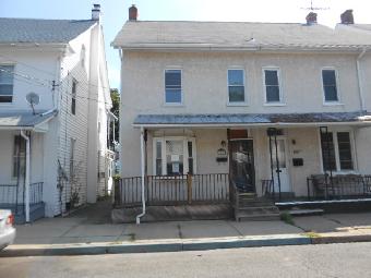 341 Jefferson St, East Greenville, PA 18041 