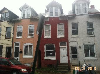 924 Moss St, Reading, PA 19604 