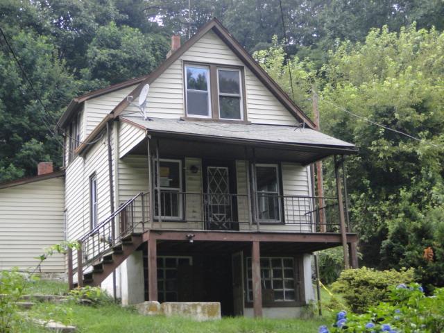 125 Ash St, Coatesville, PA 19320 