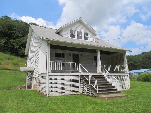 1779 Indian Creek Valley Rd, Champion, PA 15622 
