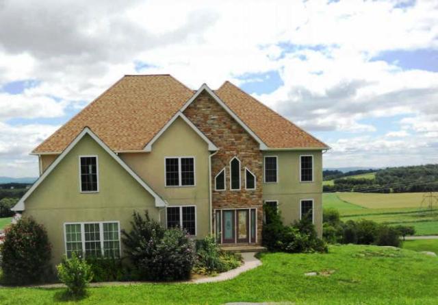 2844 Buena Vista Dr, Bath, PA 18014 