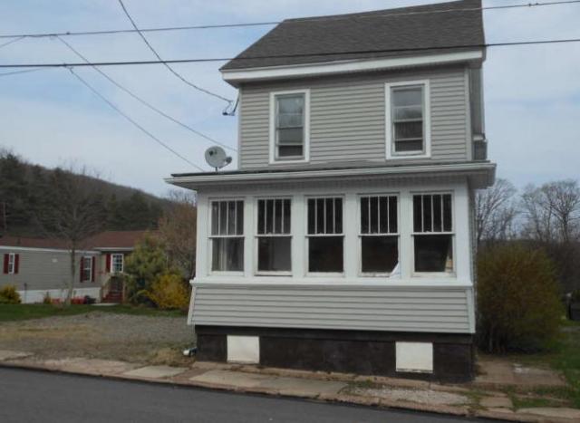 227 Lauderburn Avenue, Weatherly, PA 18255 