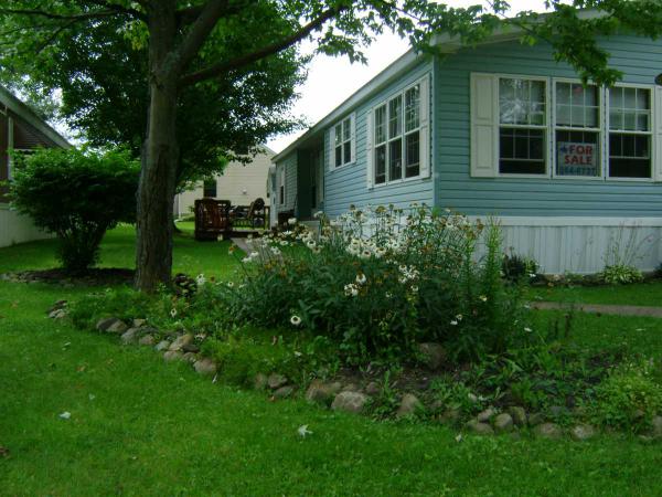 1553 Edgewood Dr, Erie, PA 16509 