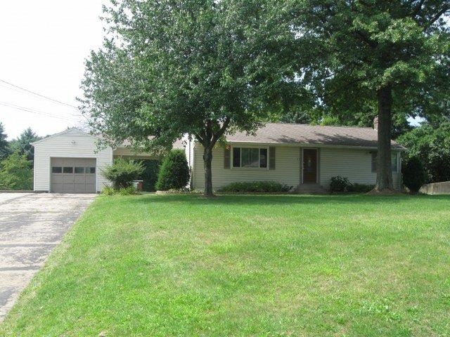 155 Emmet Dr, Beaver Falls, PA 15010 