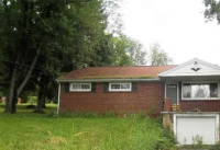 1055 Apple St, Freedom, PA 15042 
