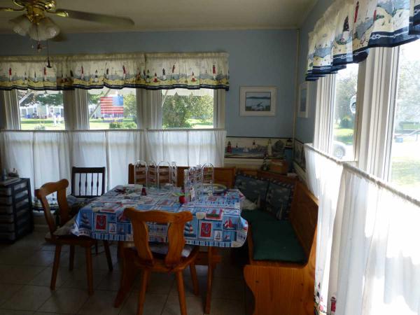 11 Willowtree Dr, Dover, PA 17315 