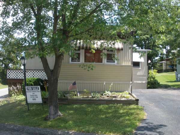 113 Williamsburg Rd, Imperial, PA 15126 